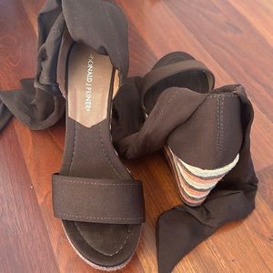 Donald J Pliner Wedge Heels